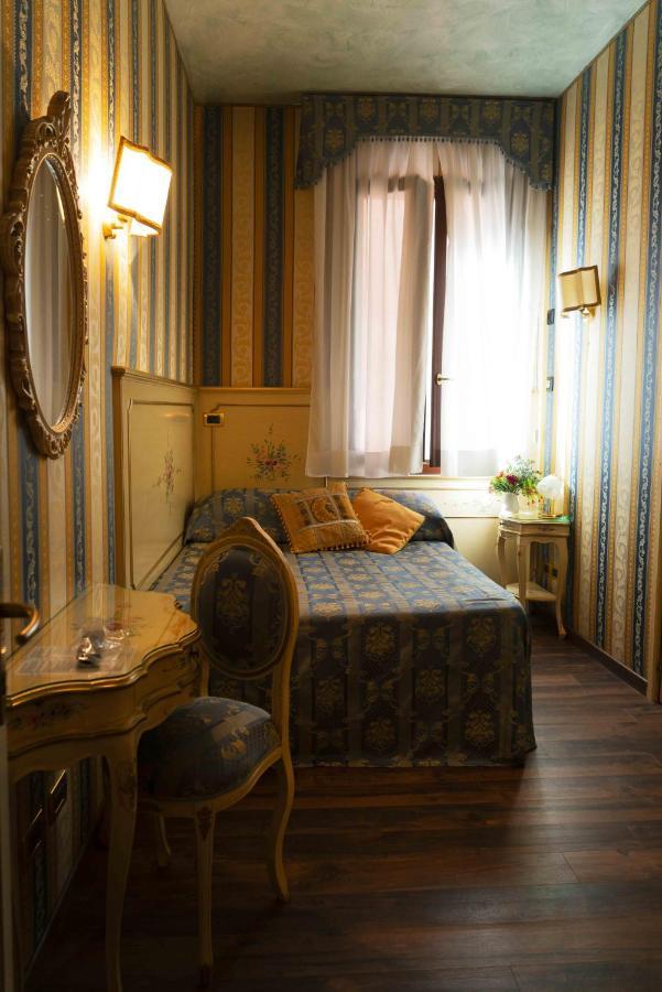 Ca' Morosini 1 & 2 Hotel Venice Exterior photo