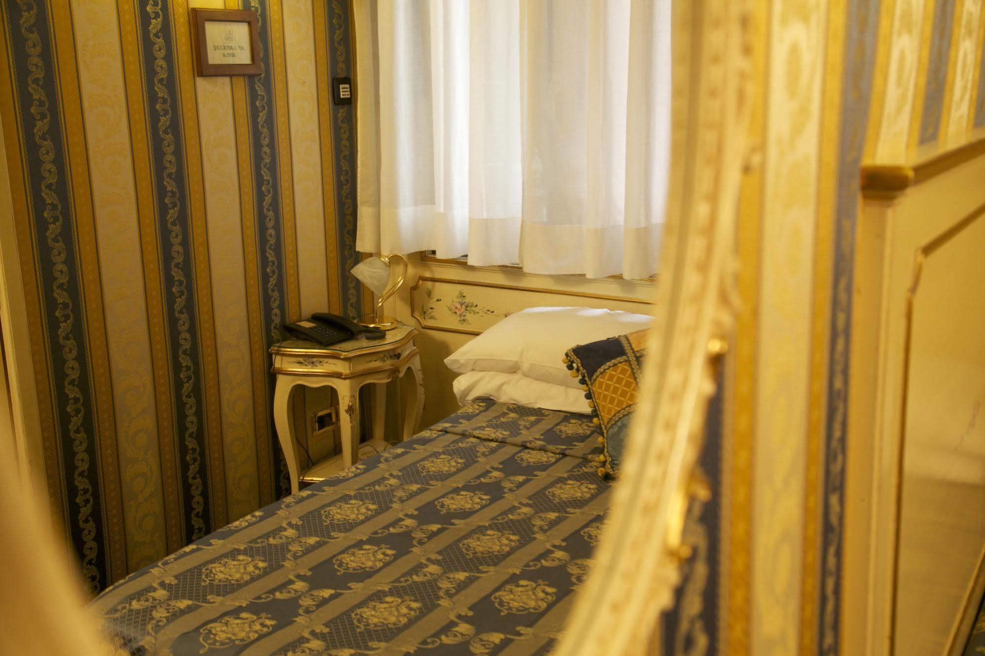 Ca' Morosini 1 & 2 Hotel Venice Exterior photo